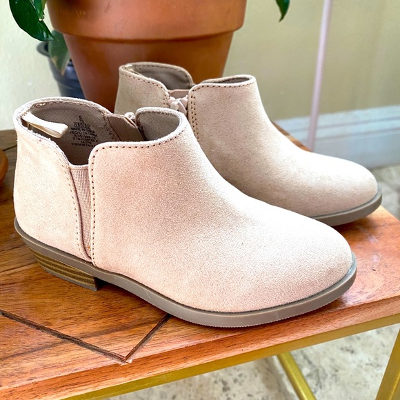 *SOLD*** Navy Girls Faux Suede Booties - Picture 1 of 3